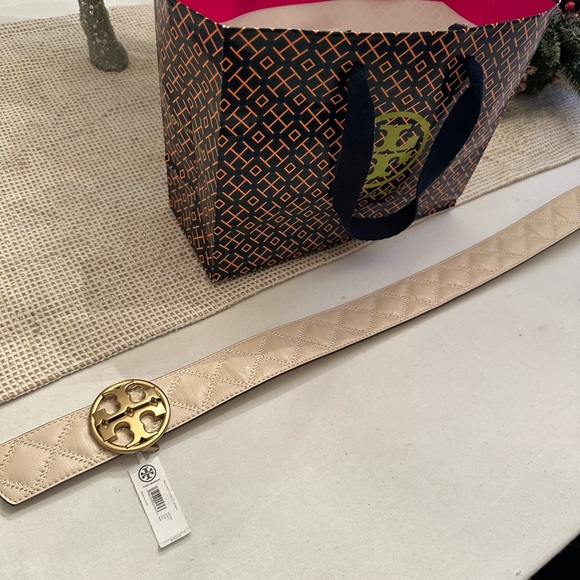 Tory Burch belt size small - Picture 2 of 3